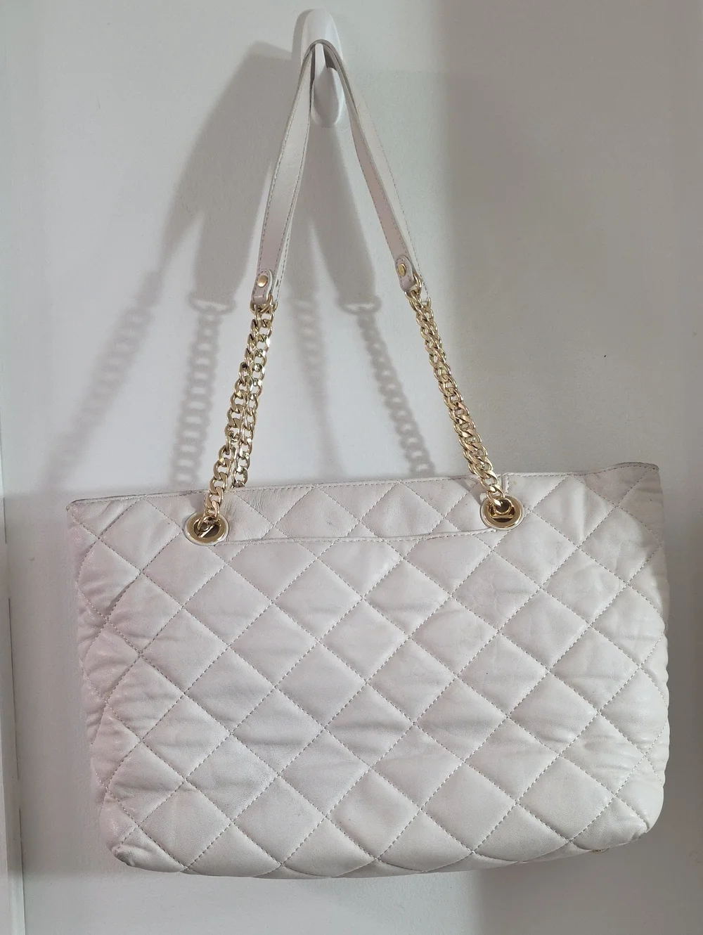 Micheal Kors Fulton Quilted Leather Tote White / Gold Hardware